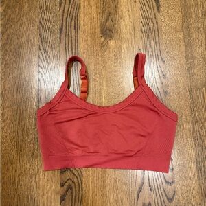 Old Navy Light Support Fluid Seamless Sports Bra for Women